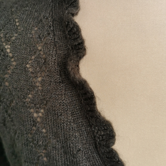 7/8 YEARS MEXX Kids, Super Soft Knit Sweater EUC B42 - Picture 5 of 6